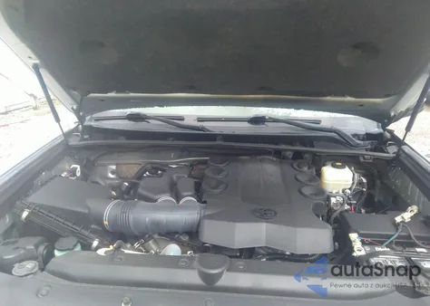 2019 Toyota 4Runner Sr5 из США, поврежденный, VIN JTEBU5JR9K5648168